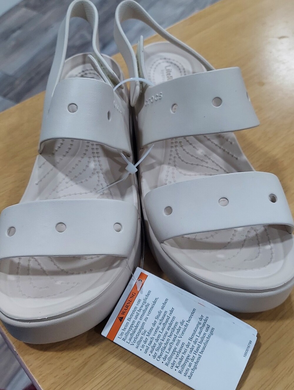 Crocs Classic Platform Sandal — Neutral Cream - Picture 6 of 7